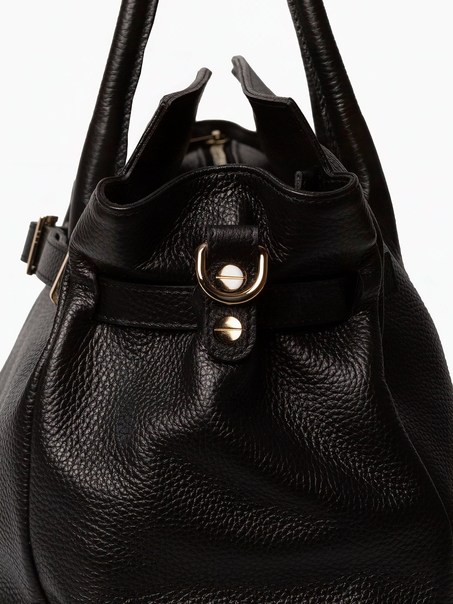 BELLUCCI in Pelle Nera