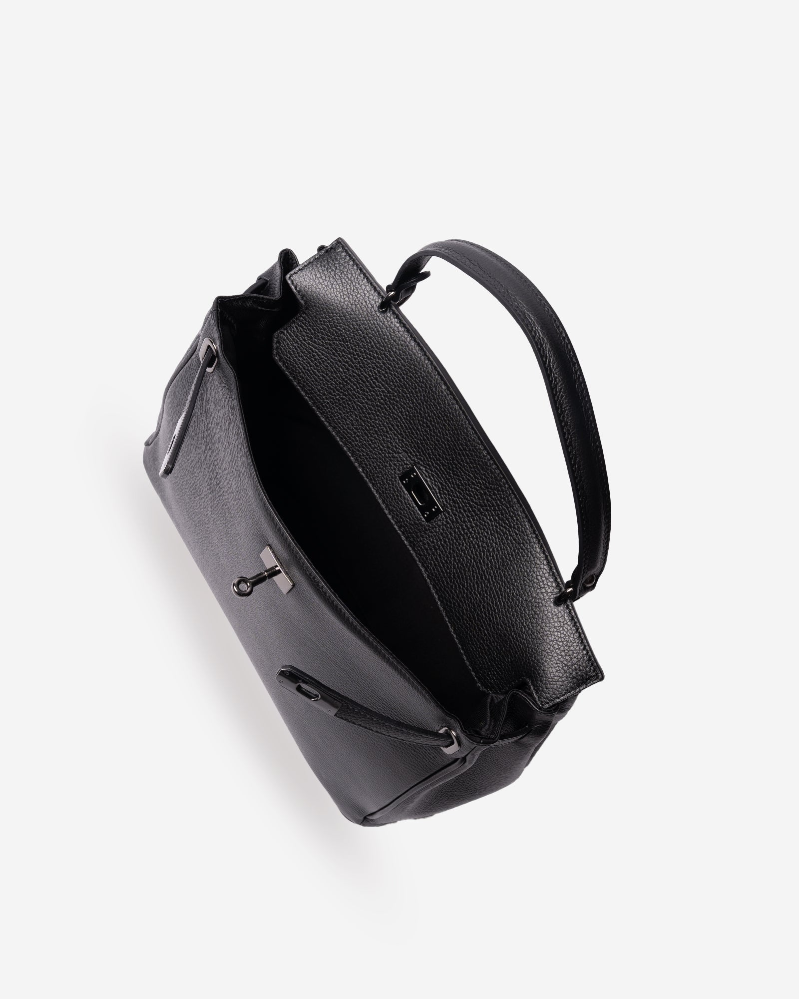 ROYALE PELLE JET BLACK