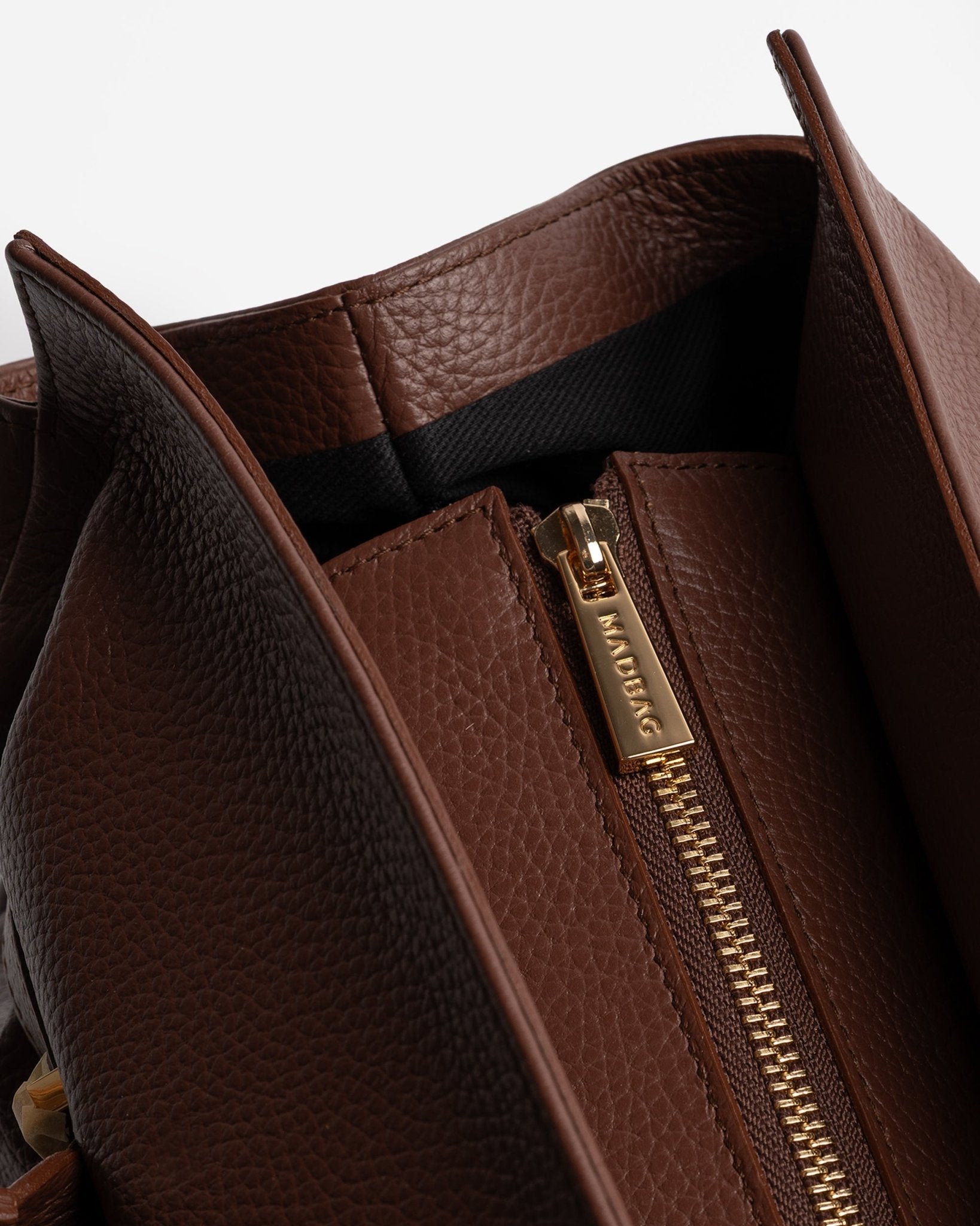 BELLUCCI in Pelle Chocolate - MADBAG® STORE OFFICIAL | Handcrafted Luxury Bags Made in Italy