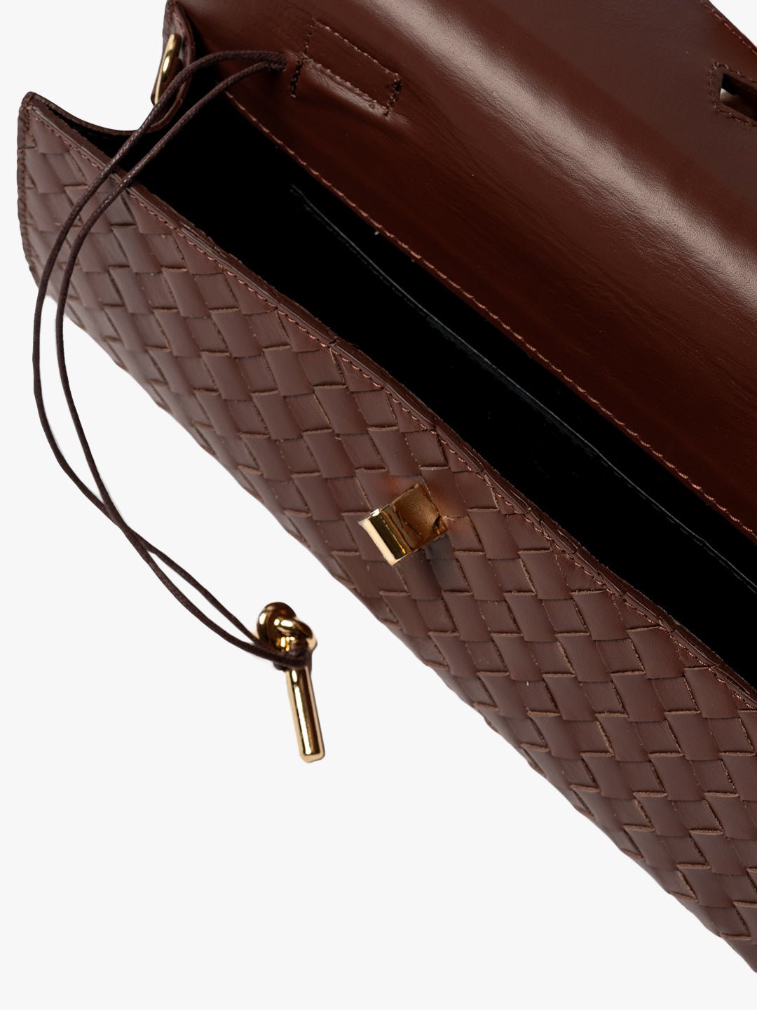 CLUTCH in Leather Brown