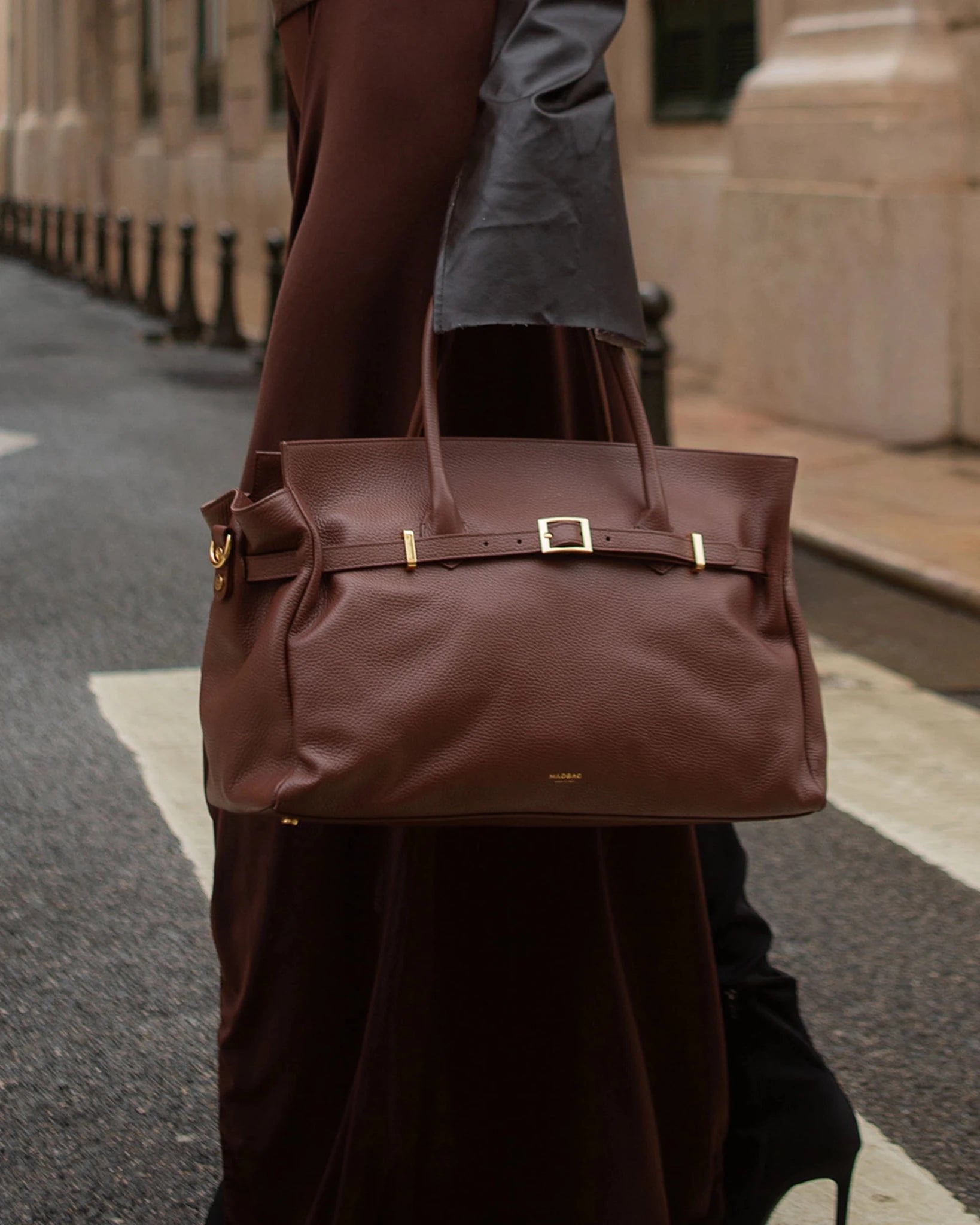 BELLUCCI in Pelle Chocolate - MADBAG® STORE OFFICIAL | Borse Di Lusso Artigianali 100% Made In Italy