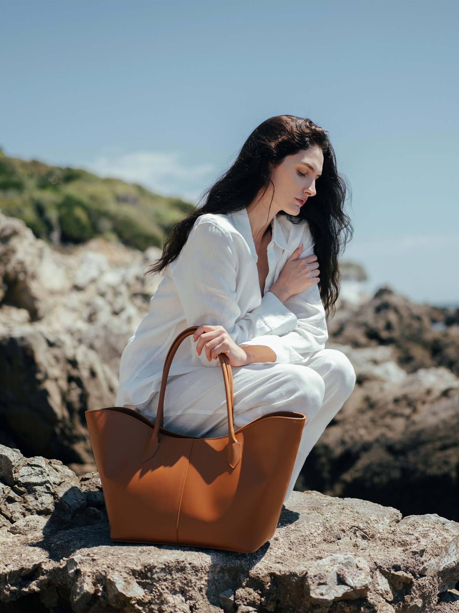 LOREN in Pelle Calfskin Camel - MADBAG® STORE OFFICIAL | Borse Di Lusso Artigianali 100% Made In Italy