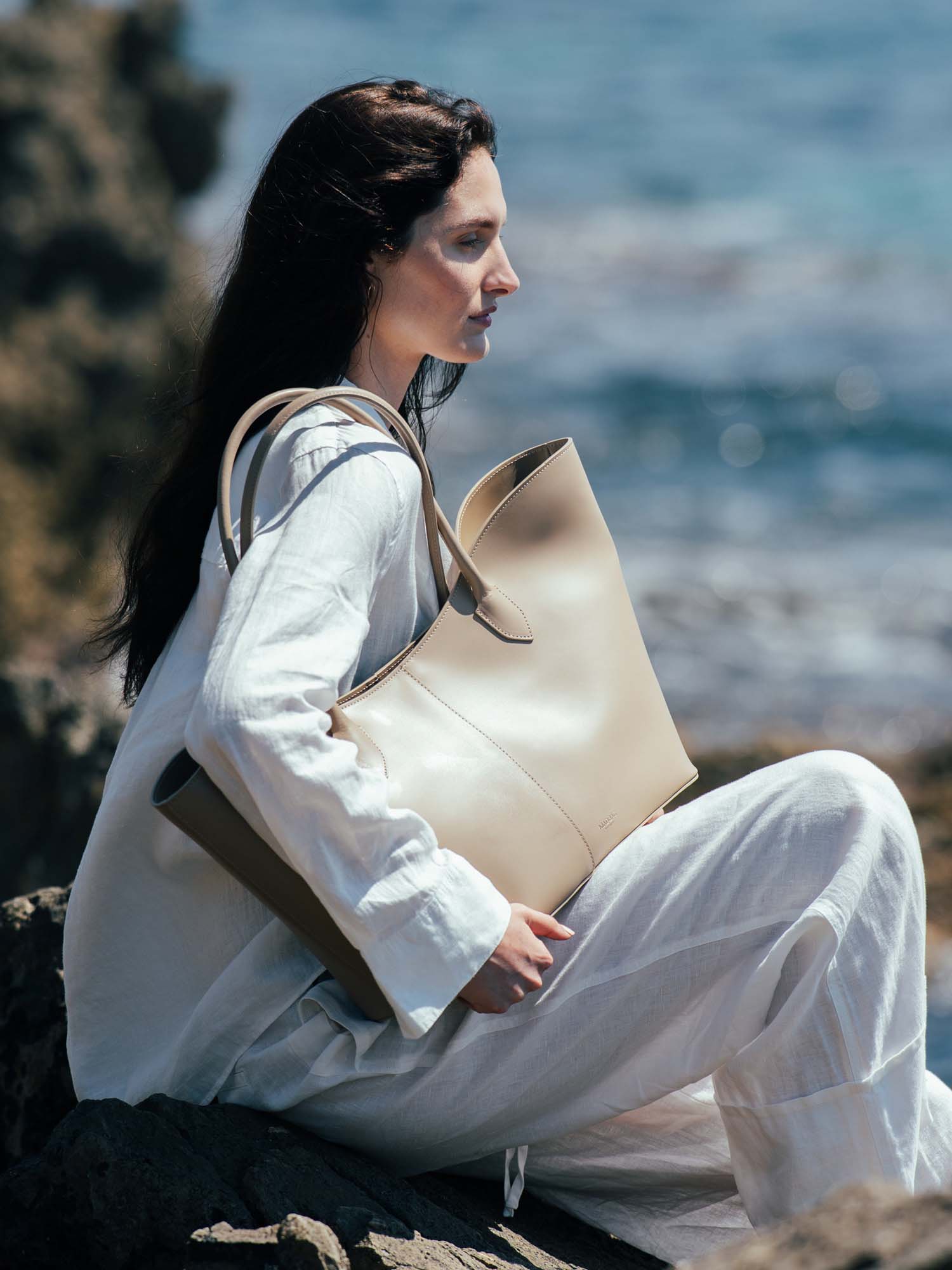 LOREN in Pelle Calfskin Misty Beige - MADBAG® STORE OFFICIAL | Borse Di Lusso Artigianali 100% Made In Italy