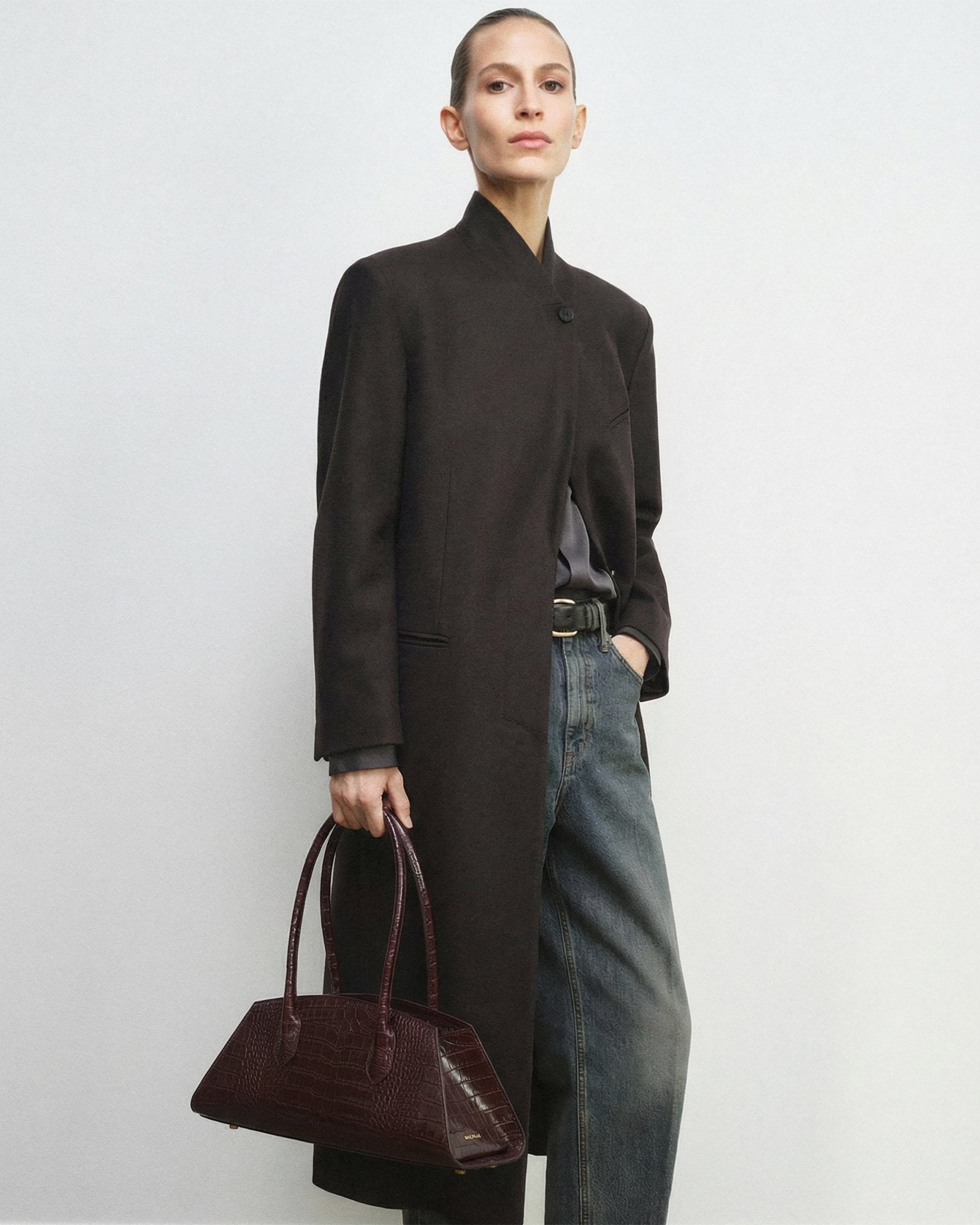 BASSOTTO in Pelle Coffee Croc - MADBAG® STORE OFFICIAL | Borse Di Lusso Artigianali 100% Made In Italy