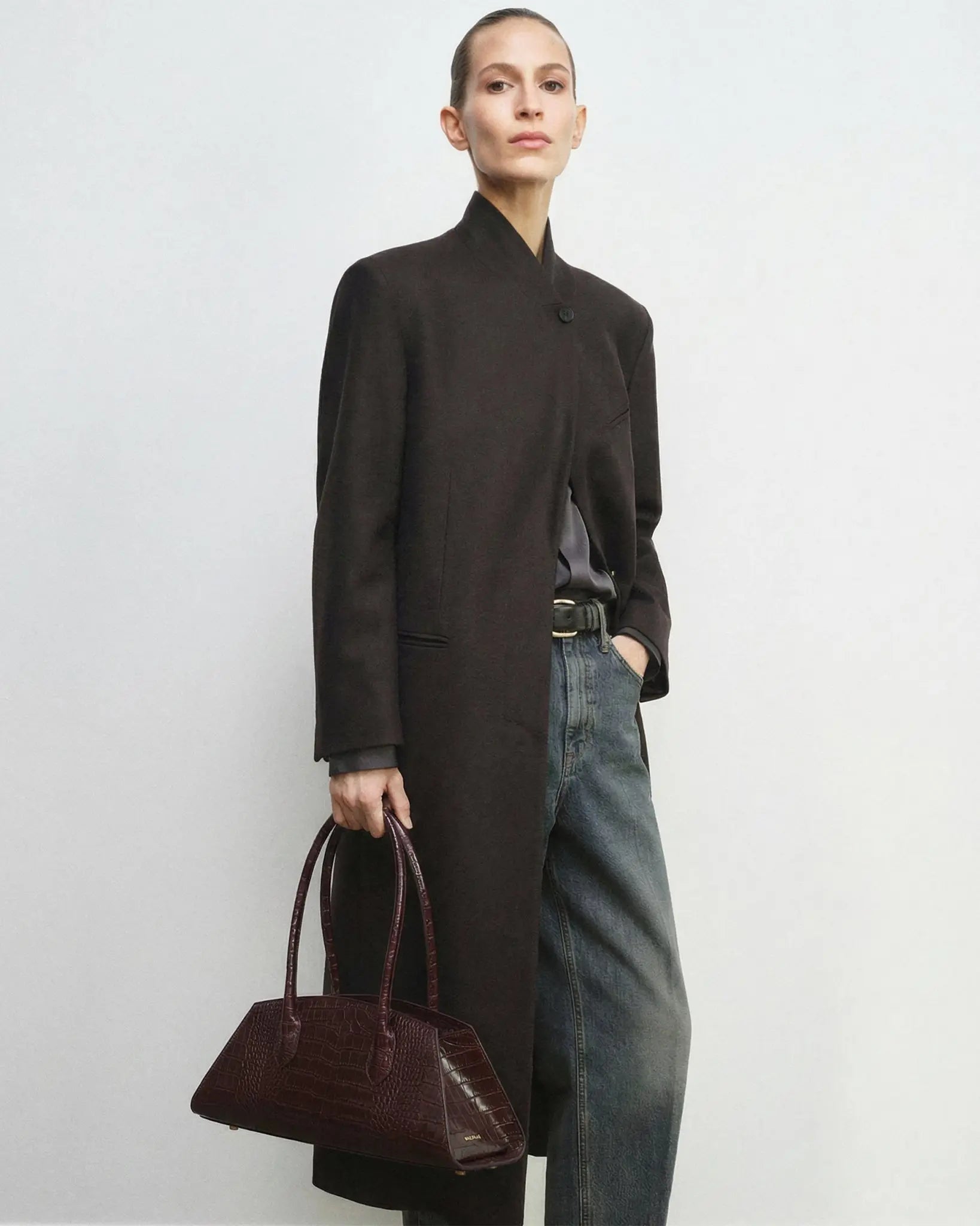 BASSOTTO in Pelle Coffee Croc - MADBAG® STORE OFFICIAL | Borse Di Lusso Artigianali 100% Made In Italy