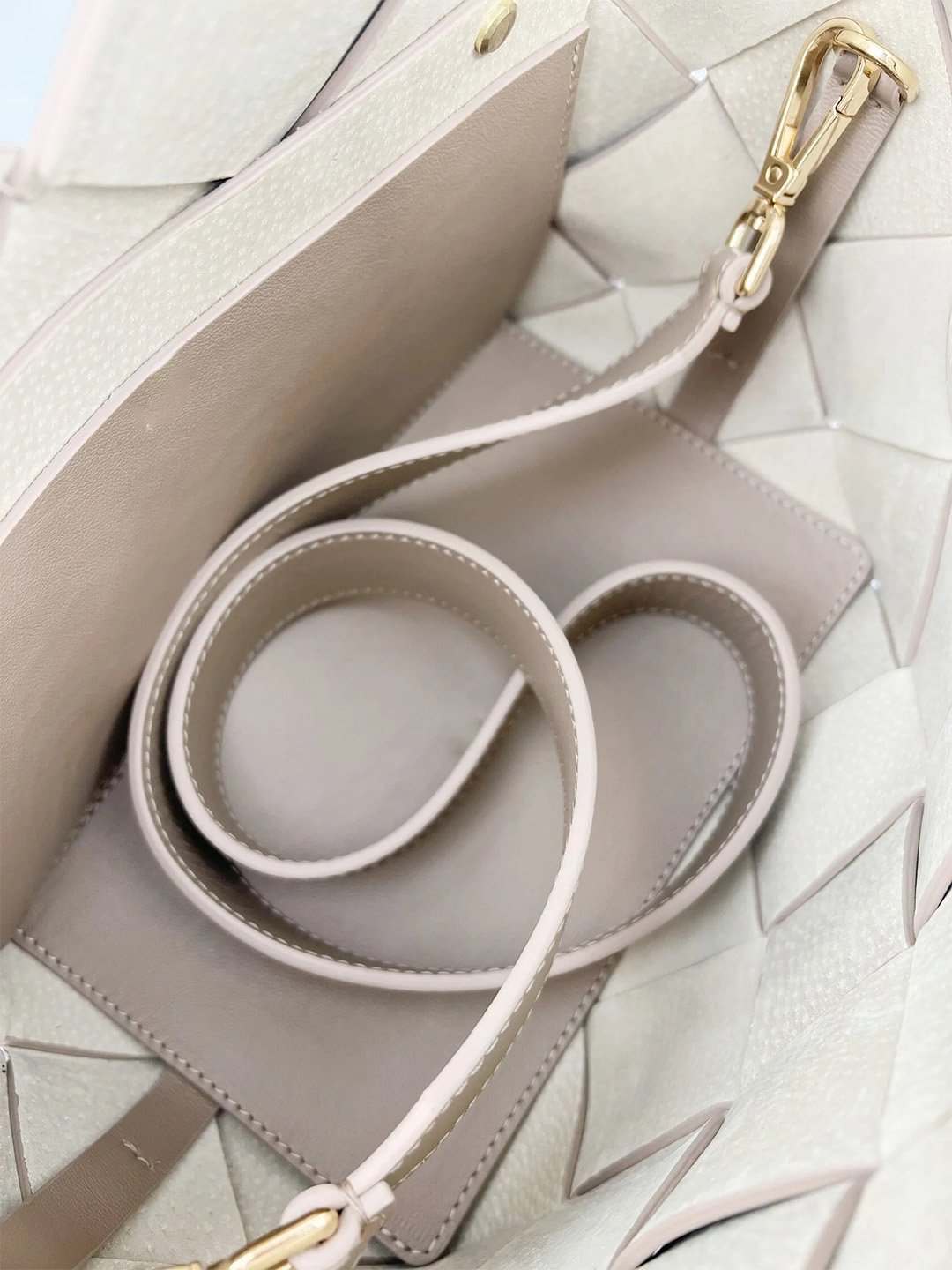 MINA in Pelle Nappa Panna