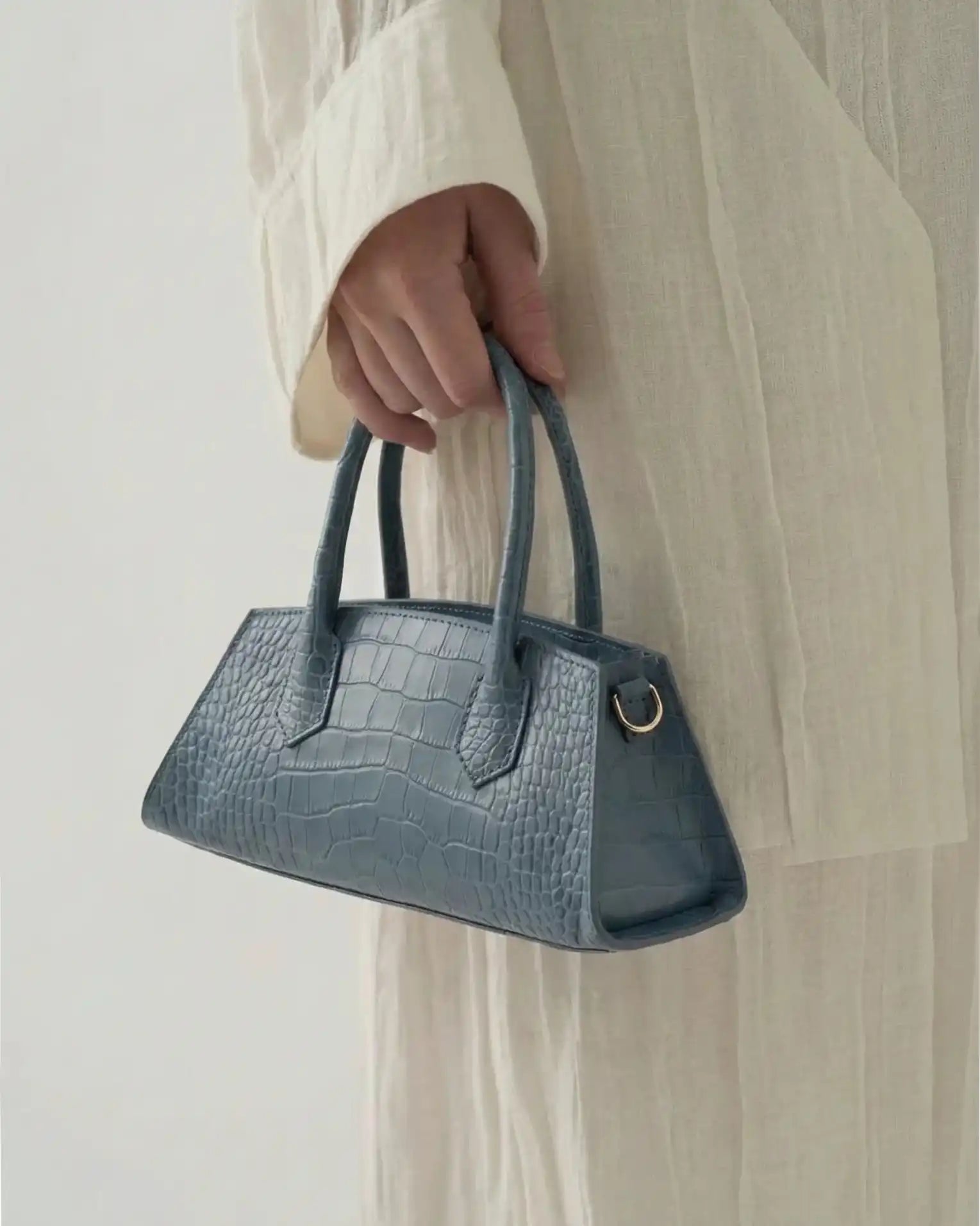 Small Bassotto in Pelle Sky Croc