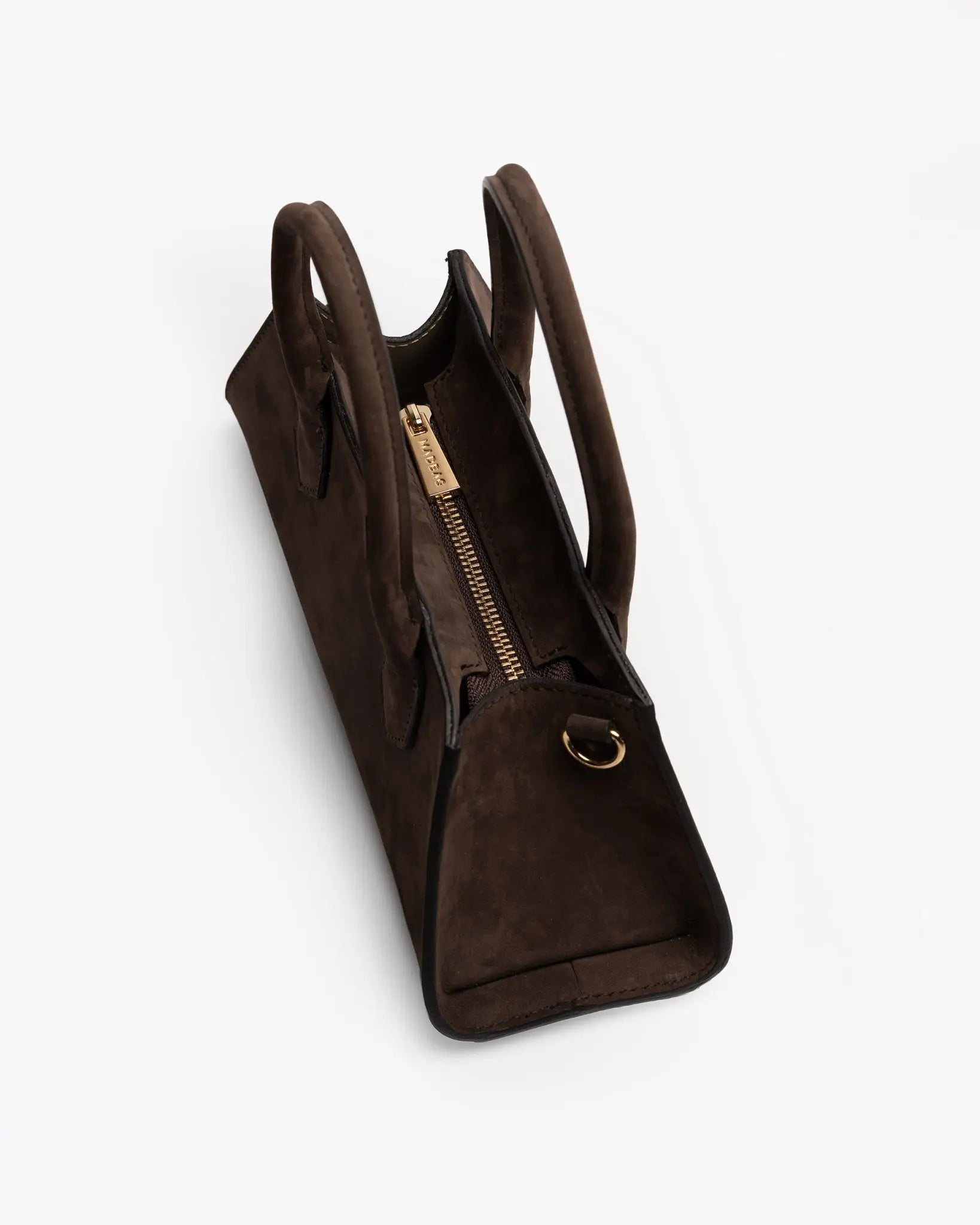 Small Bassotto in nabuk marrone vista dall’alto, chiusura con zip dorata e doppi manici