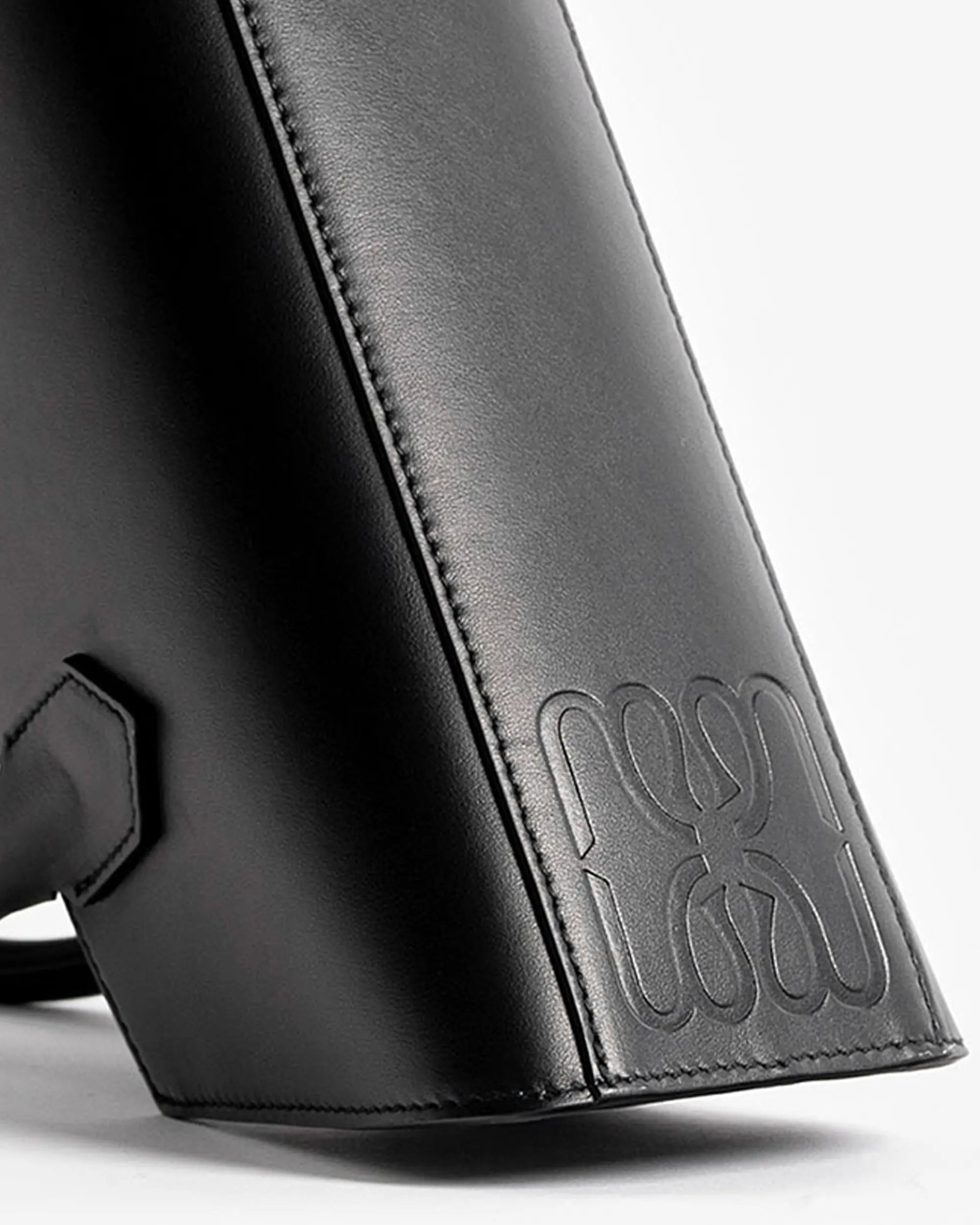 Small Bassotto in Pelle Black