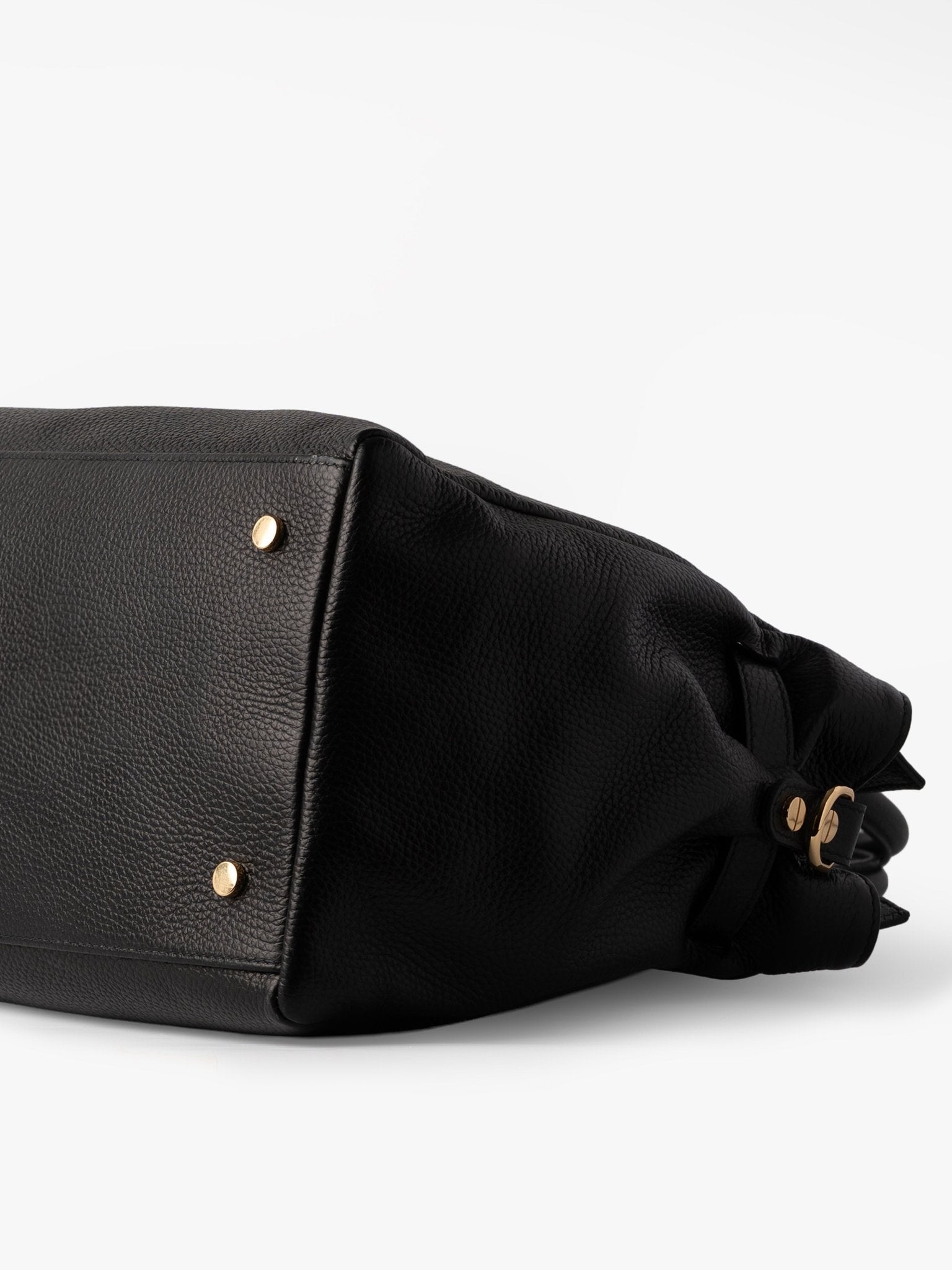 BELLUCCI in Pelle Nera