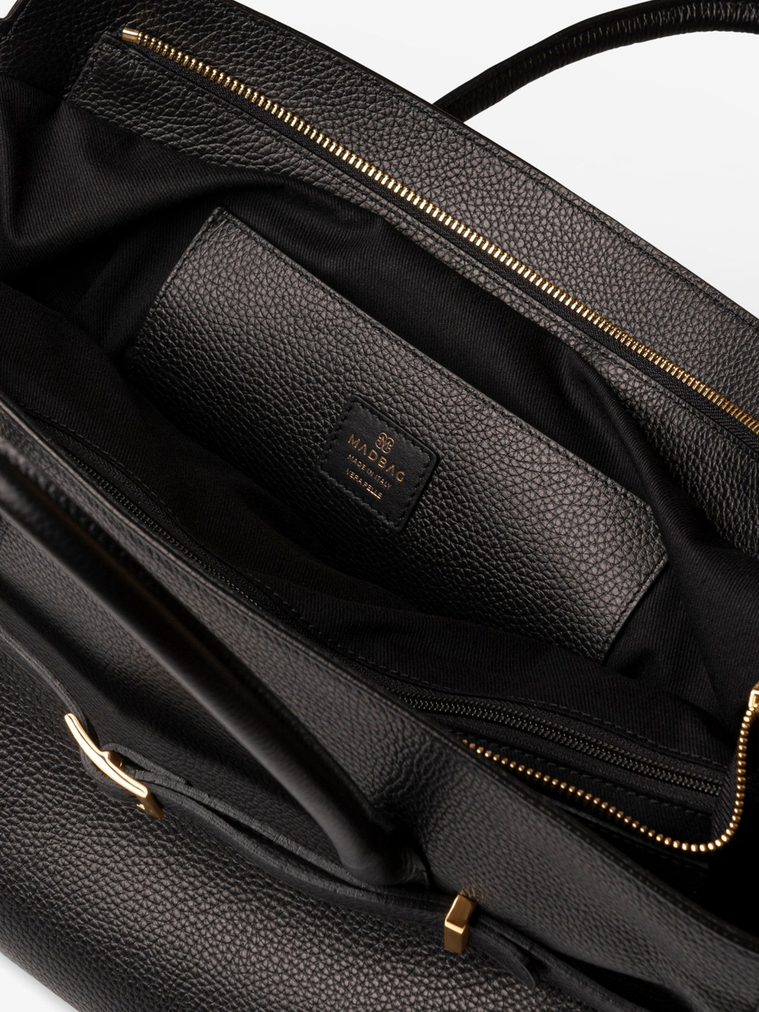 BELLUCCI in Pelle Nera