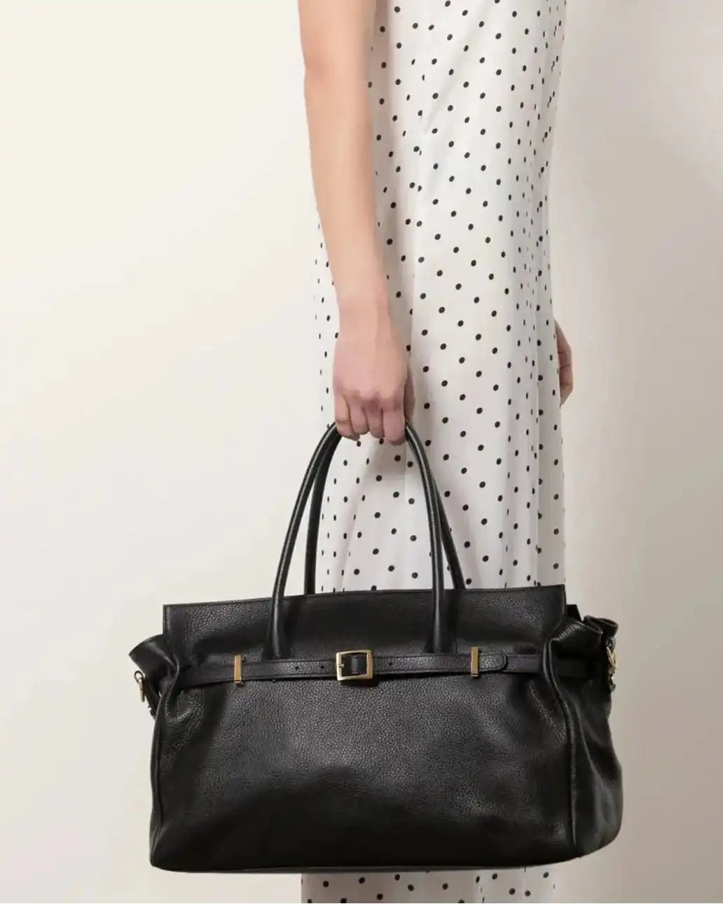 BELLUCCI Tote in Dollar-Grain Leather Black